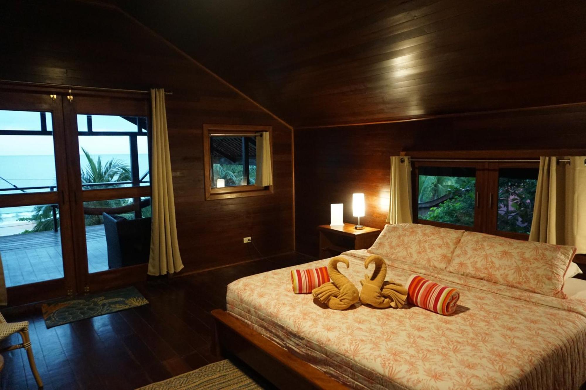 Oasis Bluff Beach Bocas del Toro Exterior photo